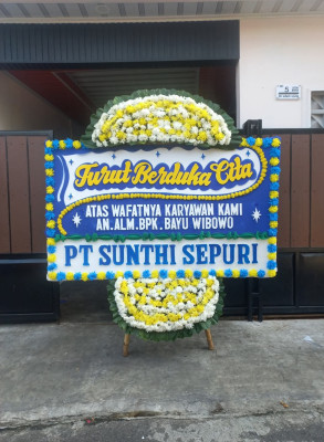 Papan Bunga Duka di Reba Tinggi