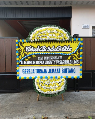 Papan Bunga Duka di Reba Tinggi